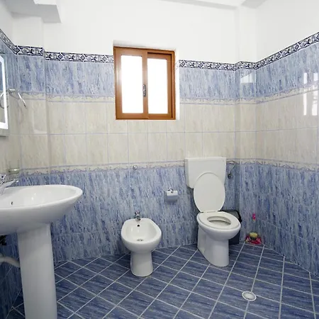Vila Cela Rental Apartment *