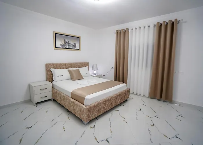 Daire Vila Cela Rental Apartment