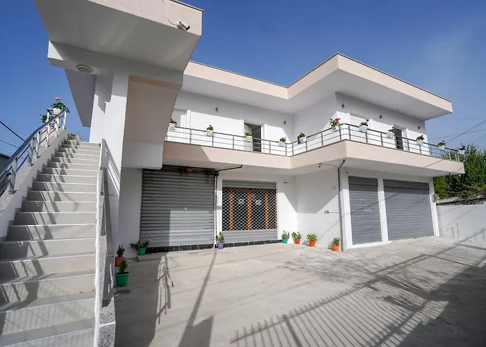 Daire Vila Cela Rental Apartment *